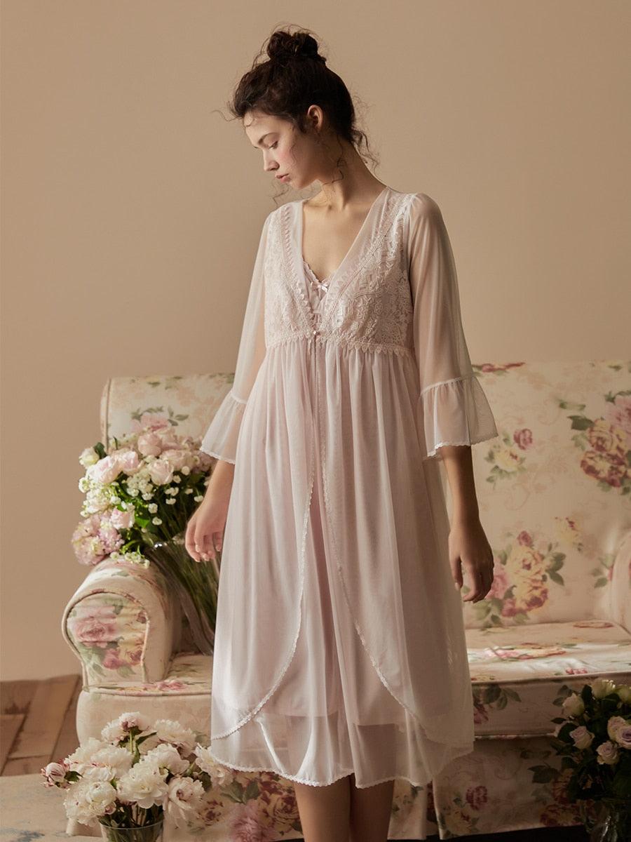 Vintage Delicate Robe Sets V-neck Long Sleeve Embroidery Lace, Victorian Nightgown - Belleroz