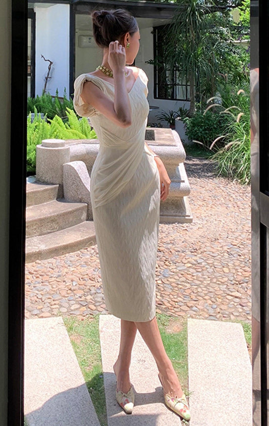 Elsie Midi Dress Women Vintage Elegant Slim Sexy V-Neck Backless Dress Pleated Bodycon Dress - Sandrine Swank