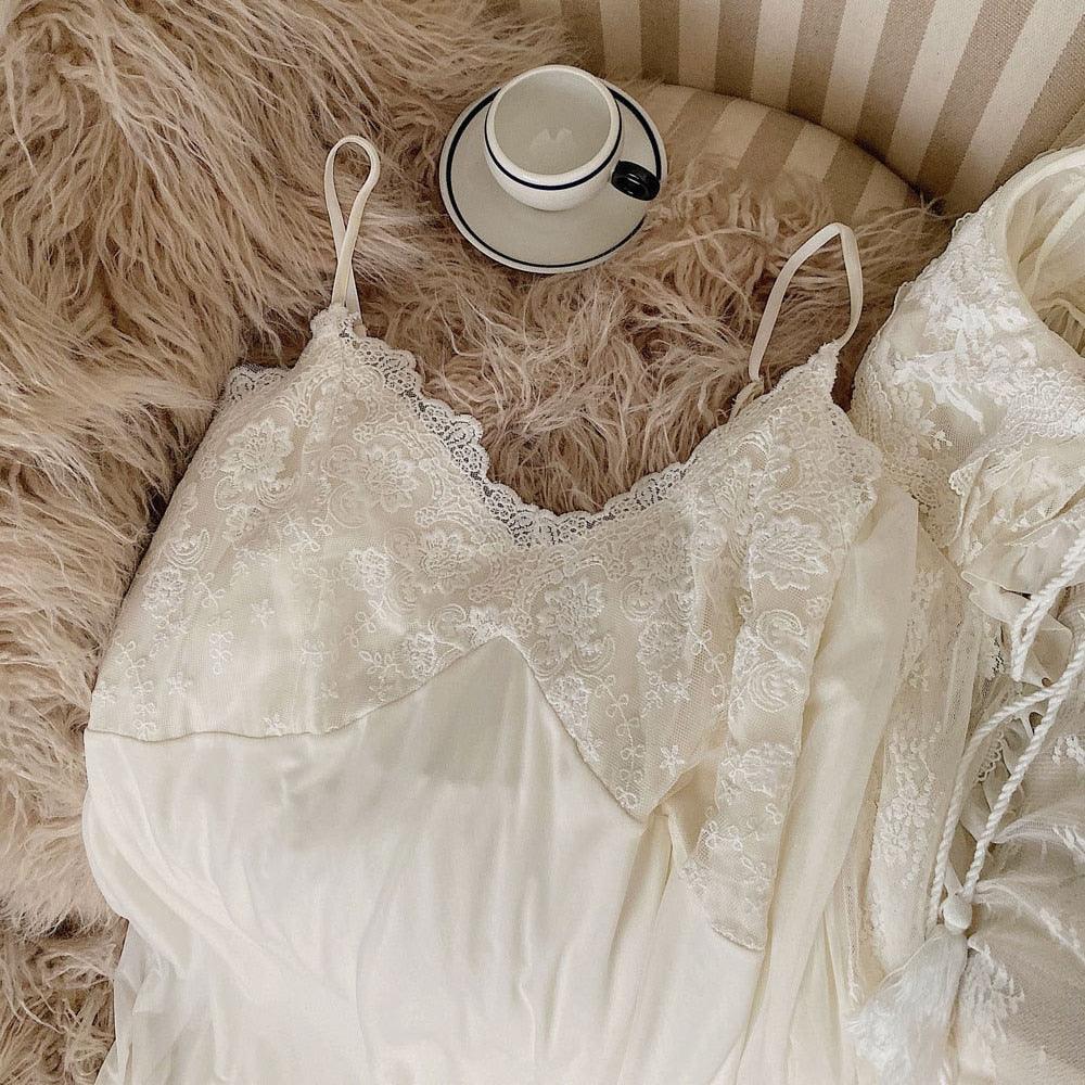 Vintage Luxury White Lace 2-Pics Nightdress, Vintage Lace Nightgown, Victorian Nightgown - Belleroz